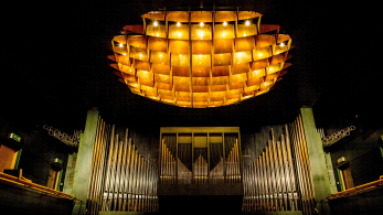 zdjęcie organów w Małopolskim Centrum Kultury SOKÓŁ w Nowym Sączu