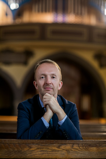 Organista Ireneusz Wyrwa